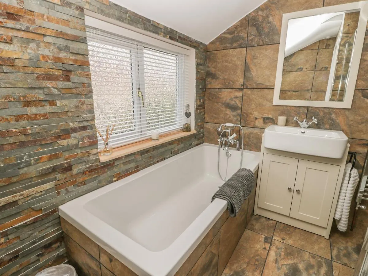 The Sanctuary Villa Redcar Holiday home