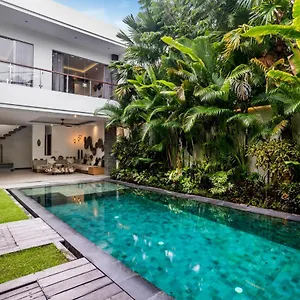 https://villa-ara.ubudhotelsnow.com